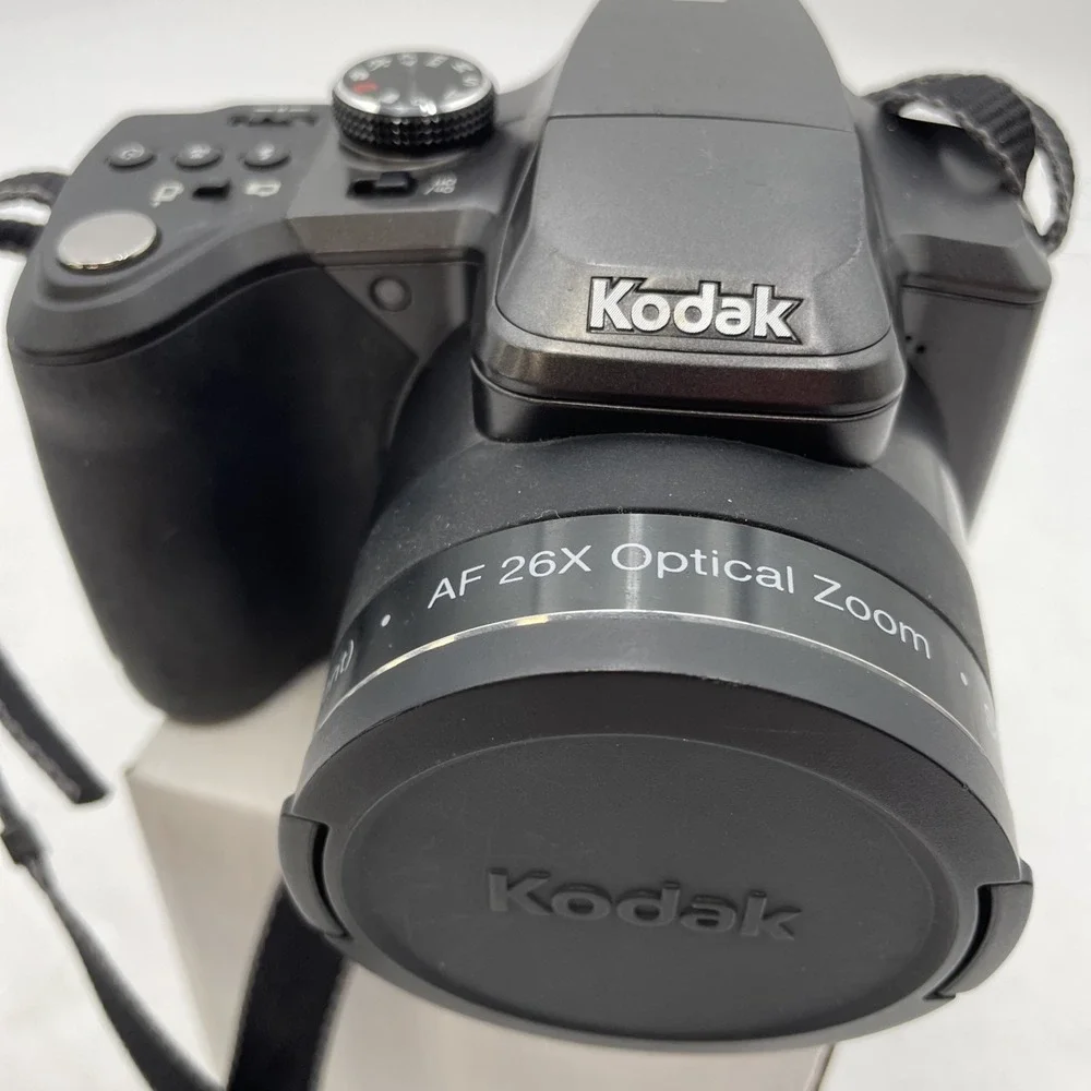 Kodak EasyShare Digital Camera Z981 14.0MP 26x Zoom+Battery+Manuals+Case